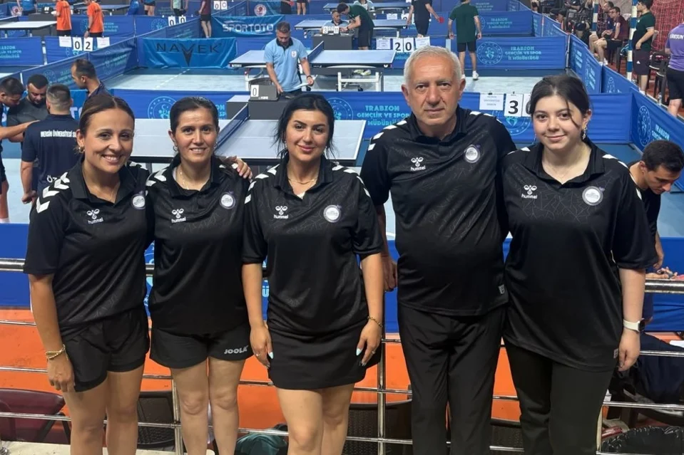 Ordu Masa Tenisi Kadın Takımı Tarihi Başarıya İmza Attı: 3. Lig'e Yükseldiler