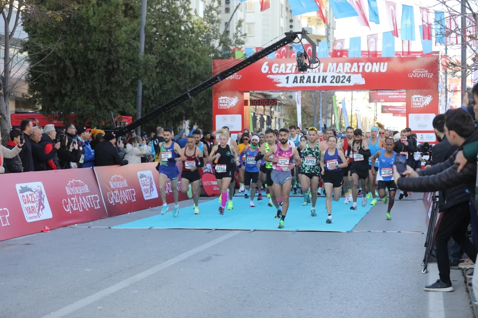Gazi Yarı Maratonu'nda Şehitlere Saygı Koşusu Başlıyor: Kayıtlar Açıldı