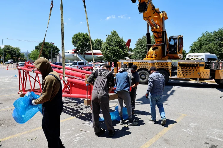 Sakarya'da 3. Geçit Projesi İçin Dev Vinçler Sahada
