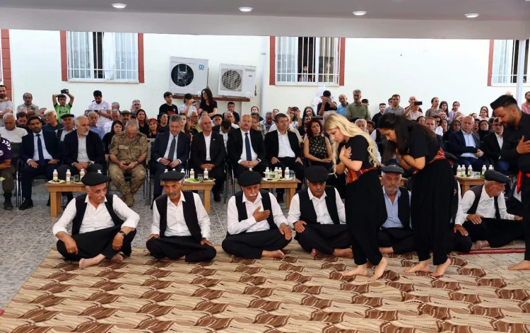 Adıyaman'da Aşure Sofrasında Birlik Mesajı: Alevi ve Sünni Vatandaşlar Kardeşlik İçinde Buluştu