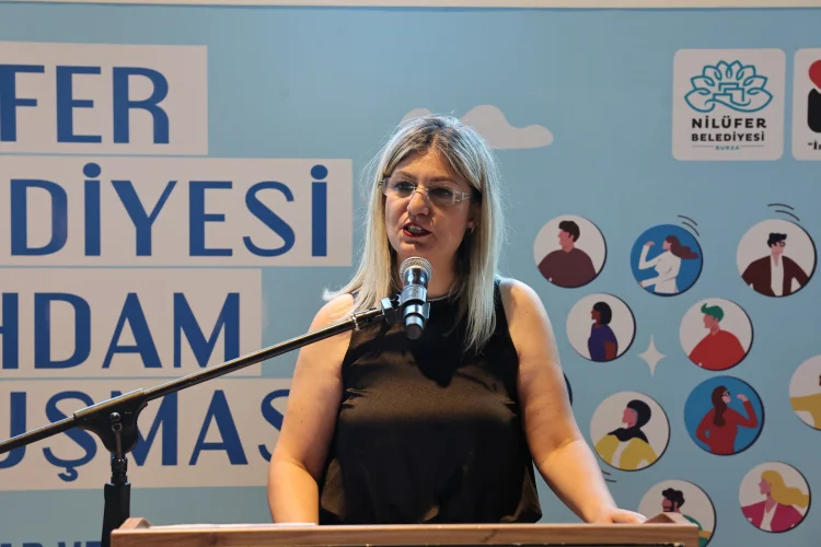 Nilüfer Belediyesi İstihdam Buluşması'nda İş Arayanlar ve İşverenler Bir Araya Geldi
