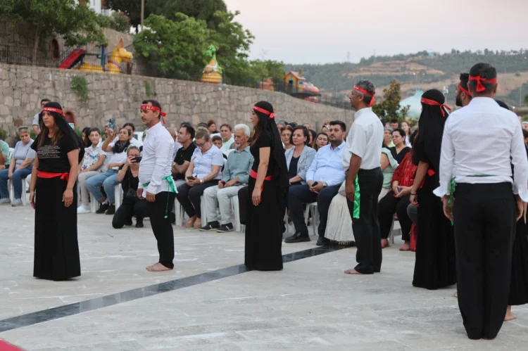 İzmir Karabağlar'da Madımak Katliamı'nda Hayatını Kaybeden 35 Can Anıldı