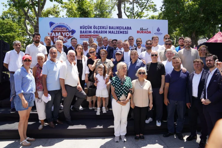 İBB'den Küçük Ölçekli Balıkçılara Malzeme Desteği Devam Ediyor: Bu Yıl 1.317 Kişi Faydalanacak