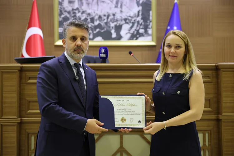 Büyükşehir'de 118 Personele İç Tetkikçi Sertifikası Verildi
