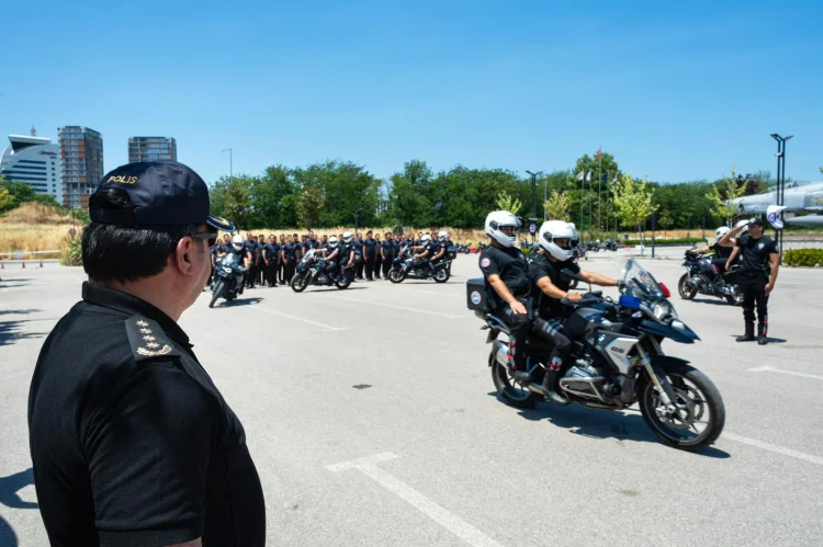 Bursa'da Motosikletli Polis Timleri Sahaya İnmeye Hazır