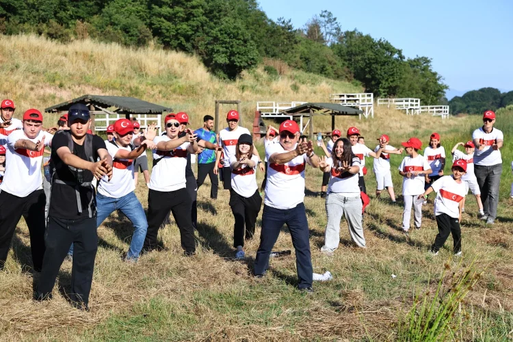Sakarya'da Altın Çark Gençlik Şöleni: Bütüncül Eğitim Vurgusu