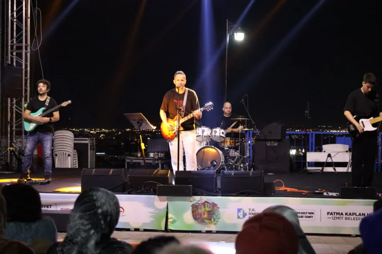 İzmit Kapanca Sokak Festivali Müzikle Açıldı, Vatandaşlar Coşkuya Ortak Oldu