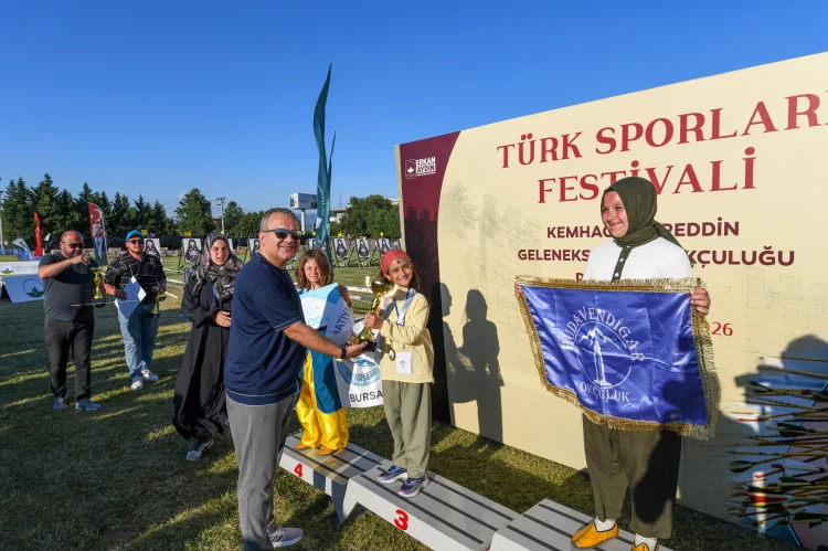 Osmangazi'de Ata Sporları Şöleni: 700. Yıl Kutlamaları Kapsamında Okçuluk Festivali Başladı