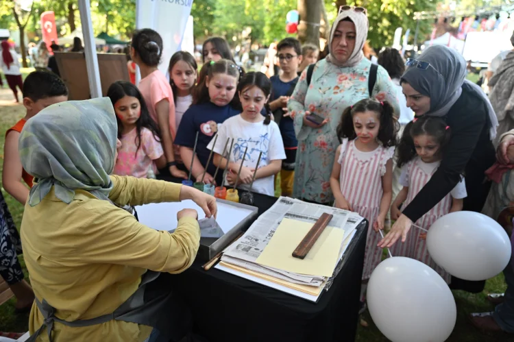 Bursa'da Fetih Coşkusu İlçe Şenlikleriyle Başladı
