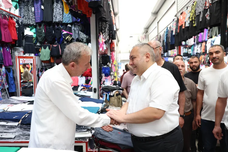 Keçiören Belediye Başkanı Özarslan, Osmanlı Halk Pazarı Esnafını Ziyaret Etti