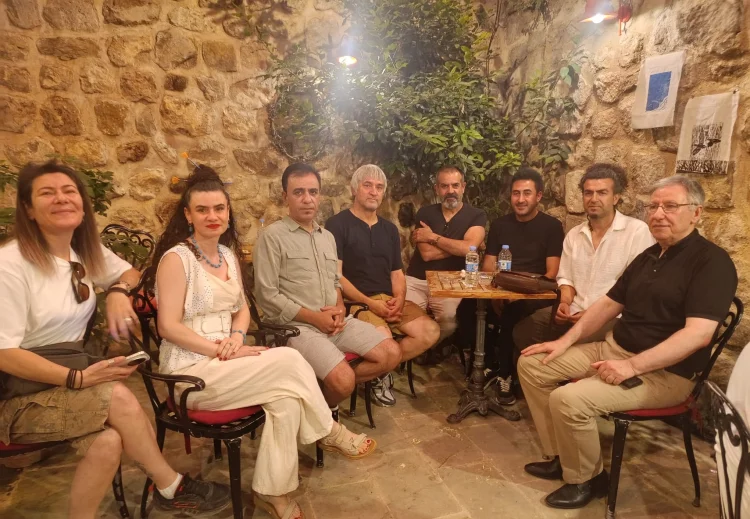 Mardin'de Kültür ve Sanatın Geleceği Tartışıldı: Dil, Bienal ve Sürdürülebilirlik Masaya Yatırıldı