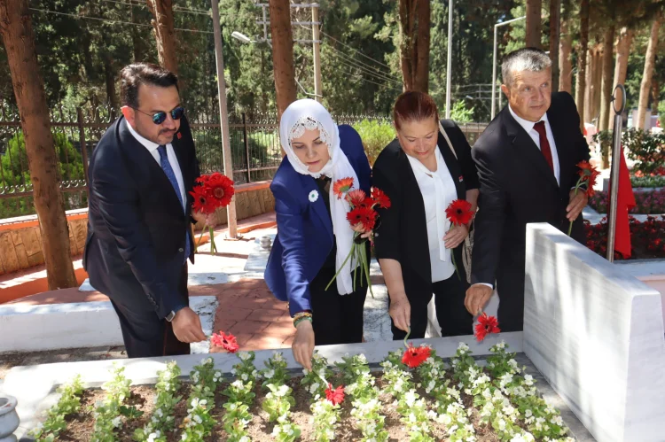 İzmit'in Kurtuluşu 105. Yılında Anıldı: Kahramanlık Destanları ve Emanet Vurgusu