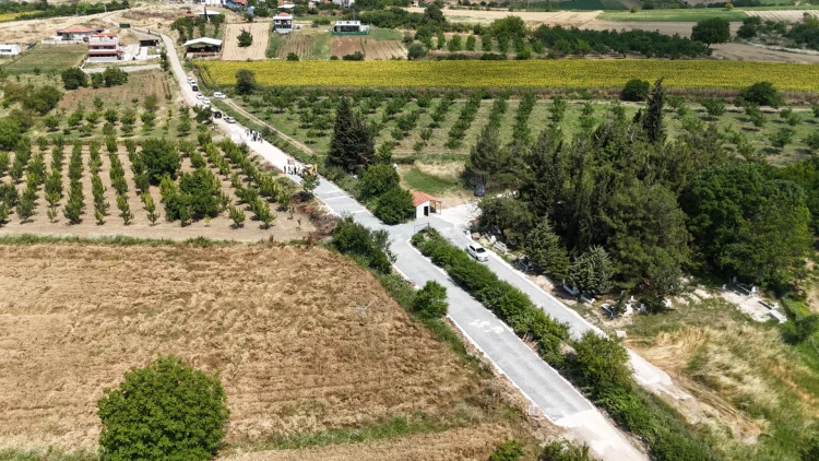 İnegöl'de Kırsal Yollar Yenileniyor: Parke Taşı Uygulamaları Hız Kazandı