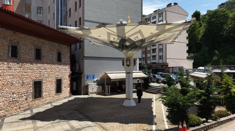 Ekaldes’ten Rize Çayeli'ne 'ters şemsiye' uygulaması