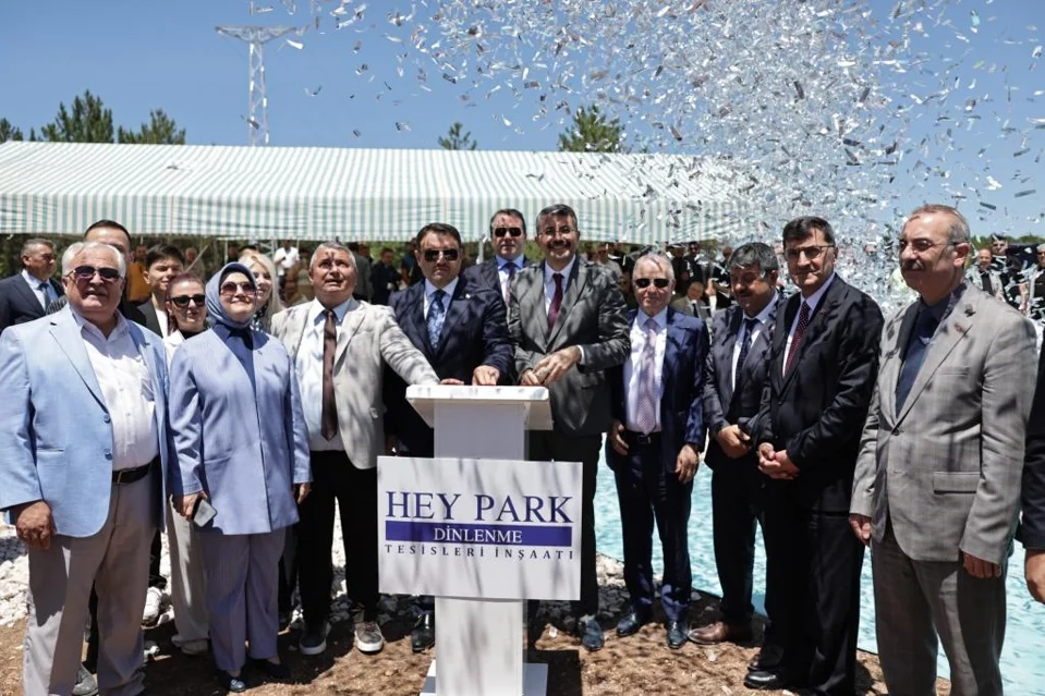 Kütahya'da Hey Park Dinlenme Tesisi Temeli Dualarla Atıldı