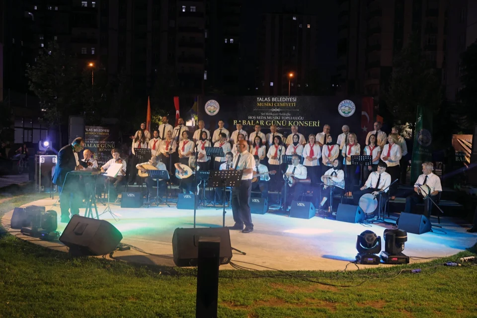 Talas'ta Babalar Günü'ne Özel Türk Sanat Müziği Konseri