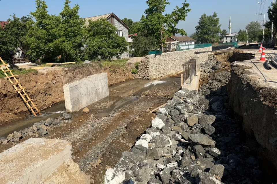 Düzce'de Selin Yıkıcı Etkisi Sonrası Köprüler Yeniden İnşa Ediliyor