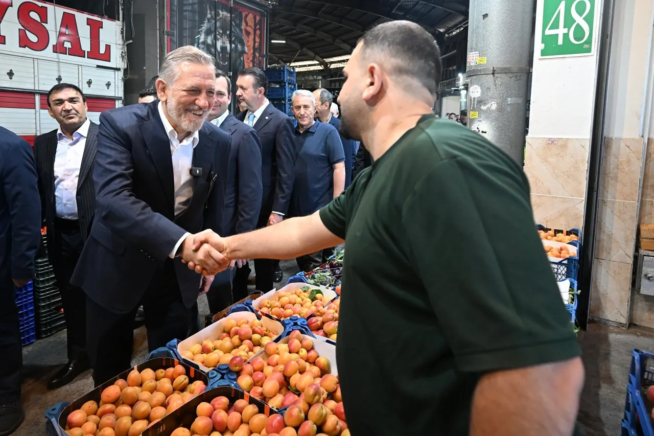 BTSO Başkanı Burkay, Bursa Kent Hali'ni Ziyaret Etti