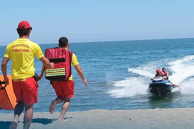 Sakarya Sahillerinde Cankurtaranlar Haziran Ayında 31 Kişiyi Kurtardı