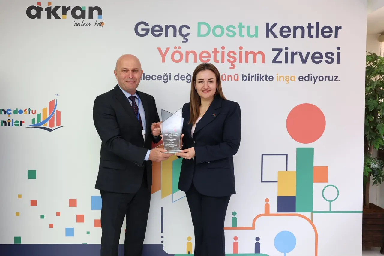 Antalya’ya Genç Dostu Kent Ödülü Verildi