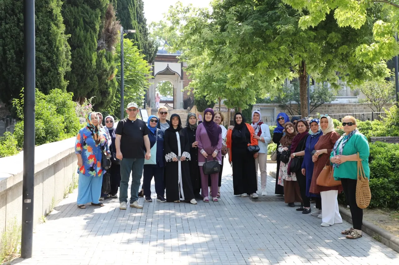 Gemlik'te Kültür Turları Vatandaşlardan Yoğun İlgi Görüyor