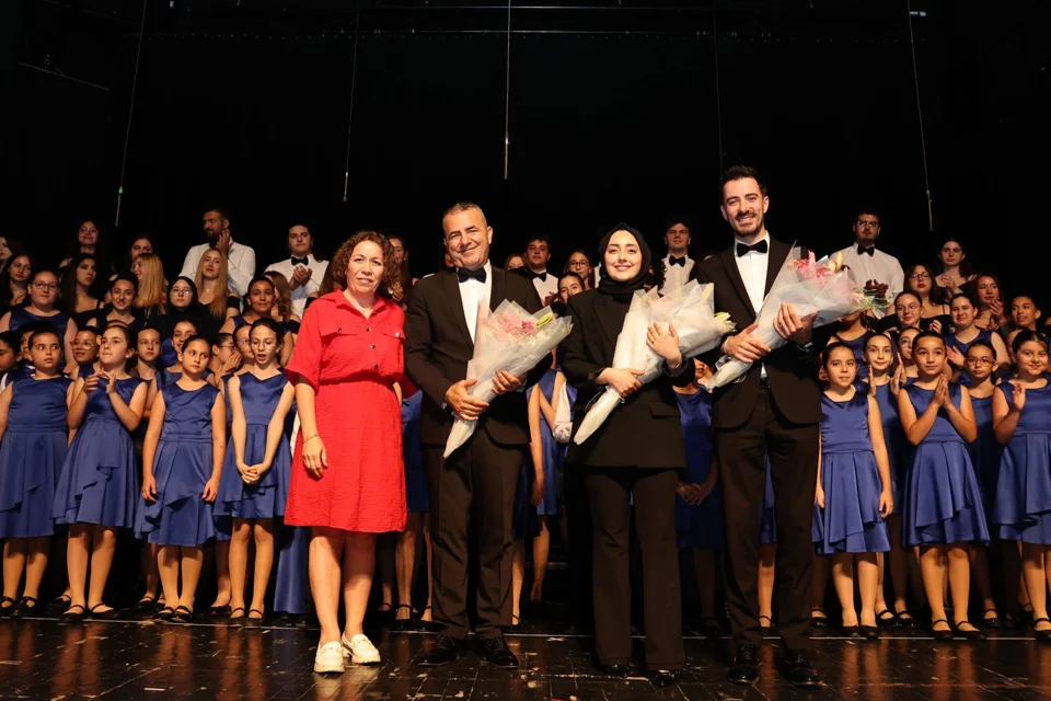 Nilüfer Çocuk Korosu, 10. Yılını Müzikle Kutladı