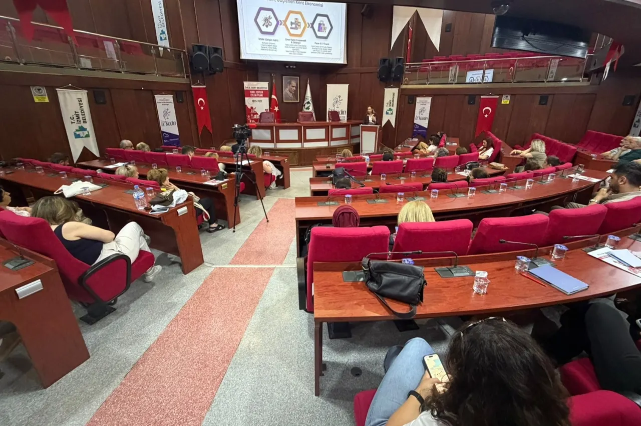İzmit'te Yerel Eşitlik Eylem Planı Birinci Yıl Değerlendirmesi Yapıldı