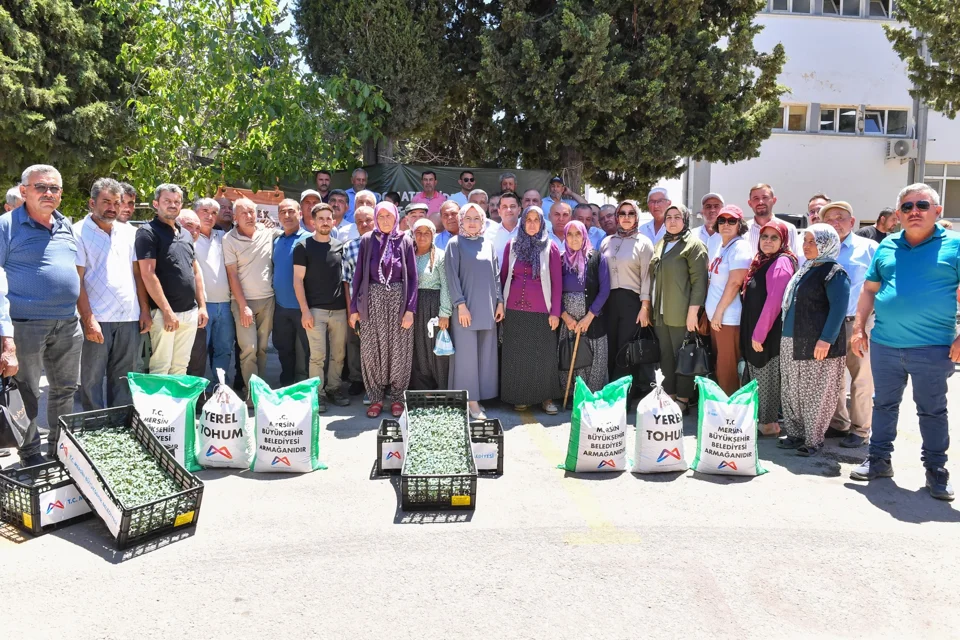 Mersin Büyükşehir’den Gülnar Çiftçisine Kapsamlı Destek: Fideden Sulama Borusuna, Süt Tankından Makineye