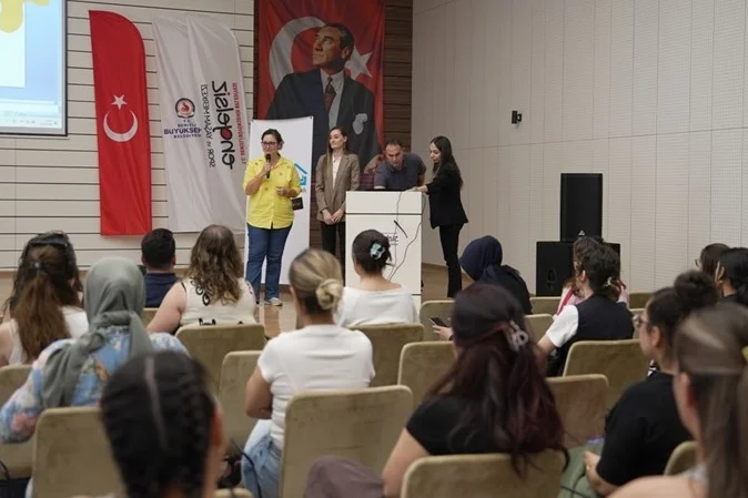 Denizli'de Lösemi ve Kanser Farkındalığı İçin Önemli Seminer