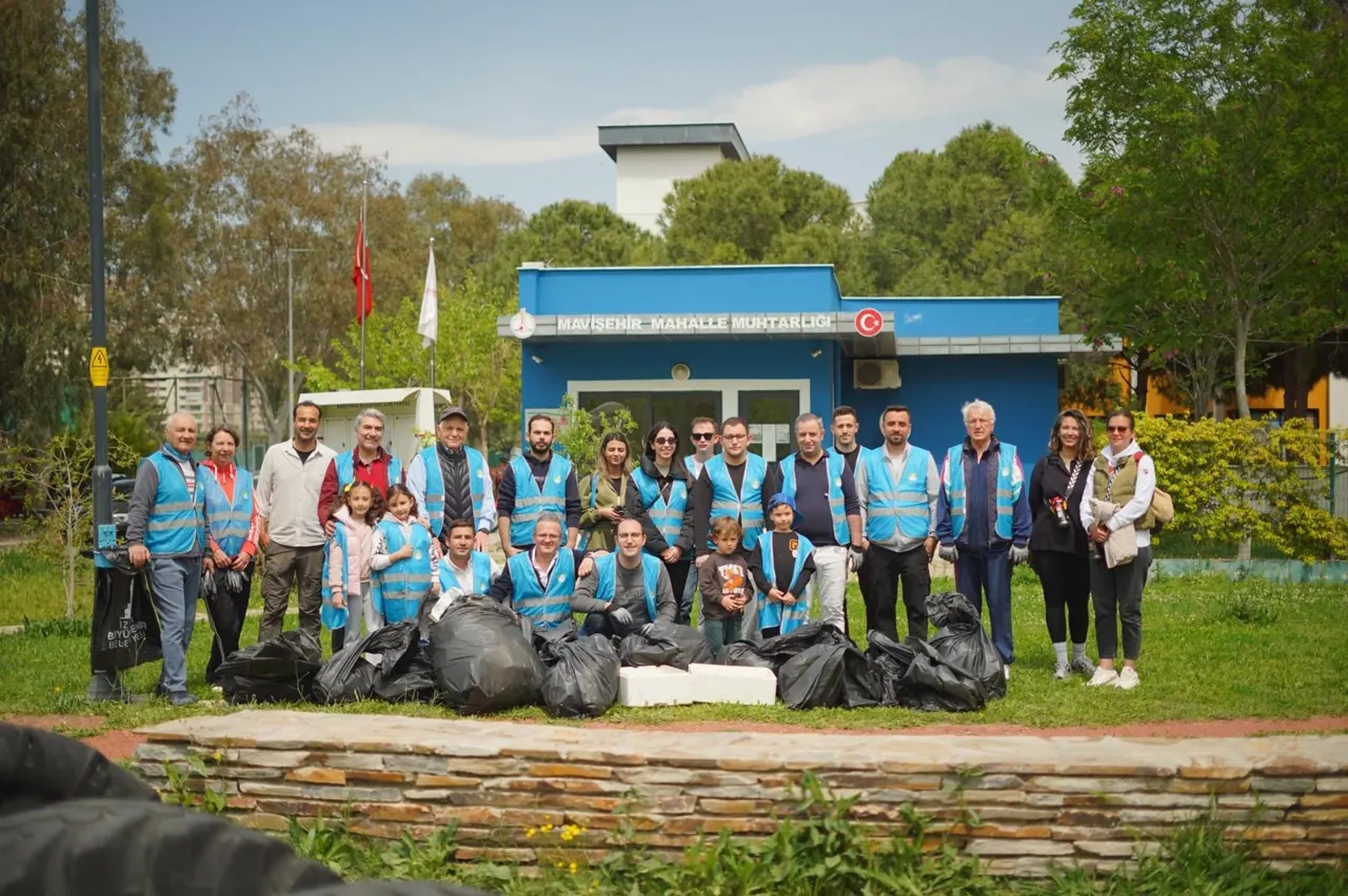 İzmir'de "Temiz Park" Etkinlikleri Sürüyor