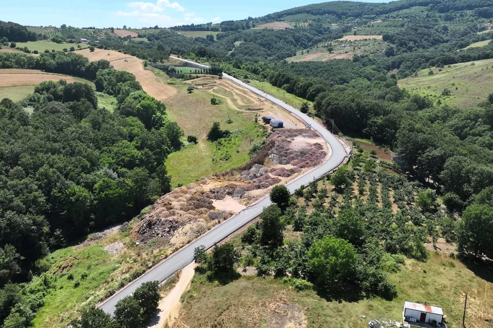 İzmit Akmeşe'de Ağır Tonajlı Araçlar İçin Yeni Güzergah: Mahalle Merkezine Rahat Nefes