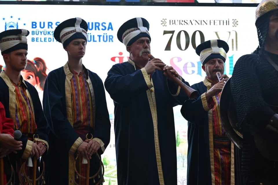 Bursa'da Fetih Coşkusu İlçe Şenlikleriyle Başladı
