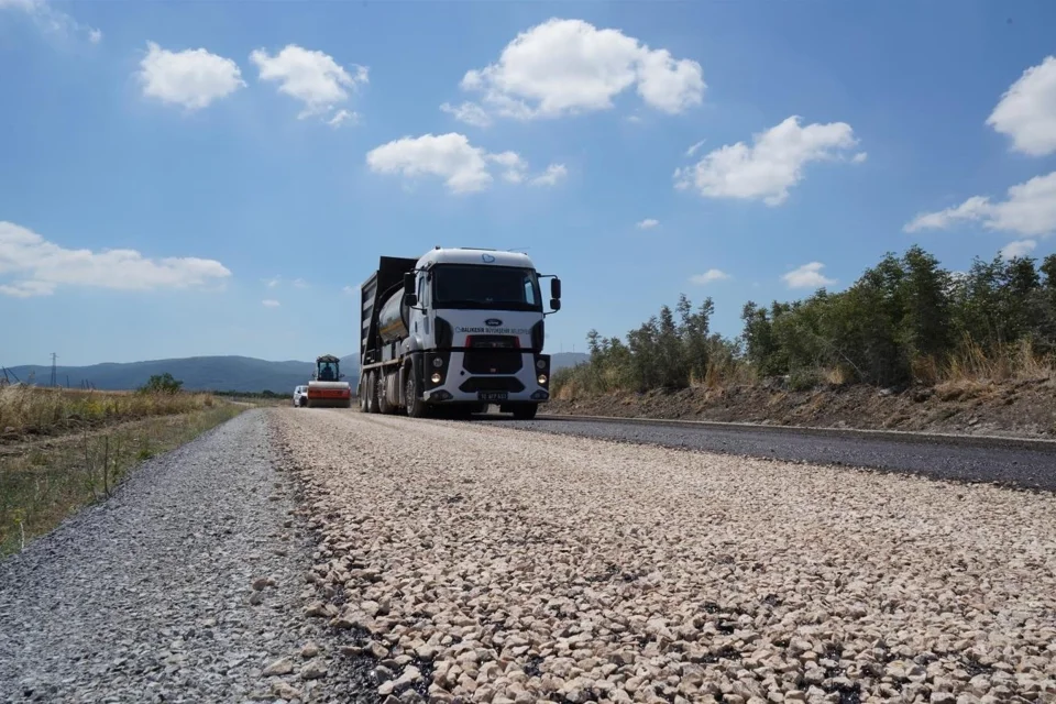 Balıkesir'de Manyas ve Susurluk Arası Yolda Çalışmalar Başladı