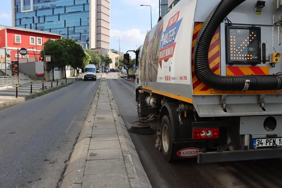 Maltepe'de Kapsamlı Temizlik Hareketi: Hijyen Seviyesi Yükseltiliyor
