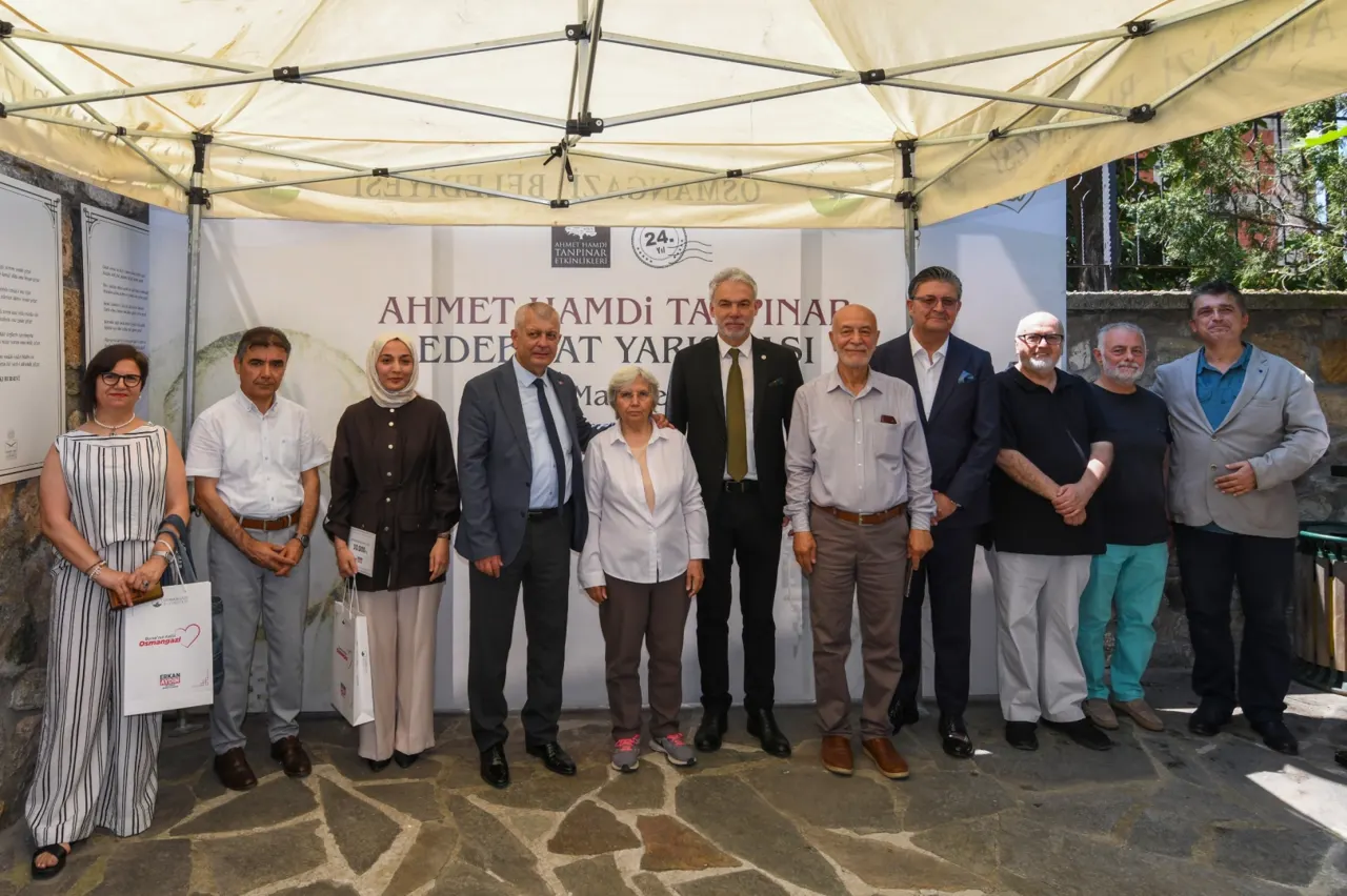 Osmangazi'den 24 Yıllık Edebiyat Geleneği: Ahmet Hamdi Tanpınar Makale Yarışması Sahiplerini Buldu