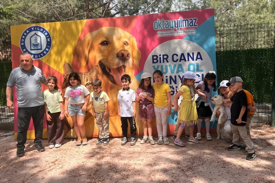 Yıldırım Belediyesi'nde Öğrenciler Sokak Hayvanlarıyla Buluştu