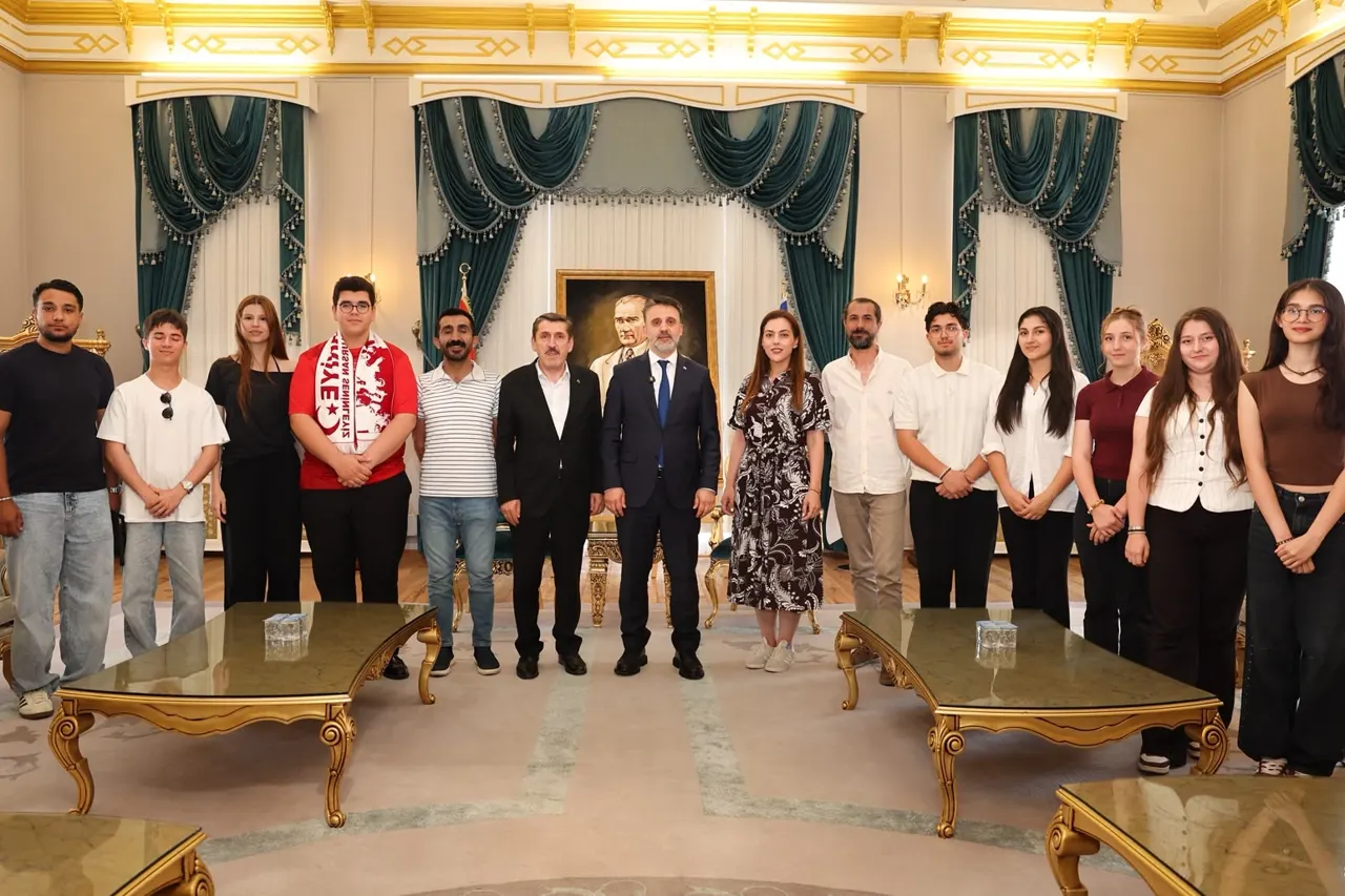 Bursa’dan Çıkan Milli Marşın Bestecileri Bursa Büyükşehir Belediyesi’nde Ağırlandı