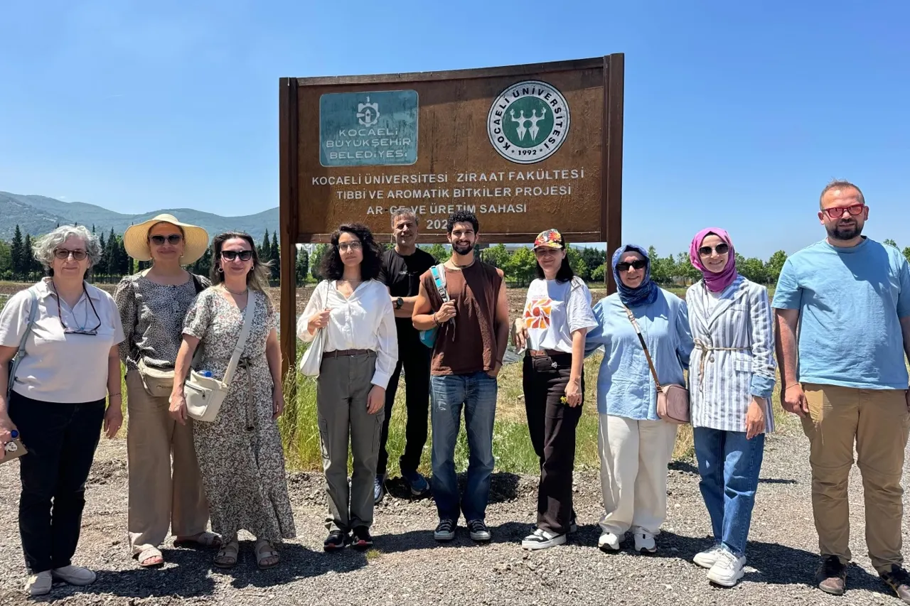 Tıbbi ve Aromatik Bitki Yetiştiriciliği Kursiyerleri Kocaeli'de Üretim Merkezini Ziyaret Etti