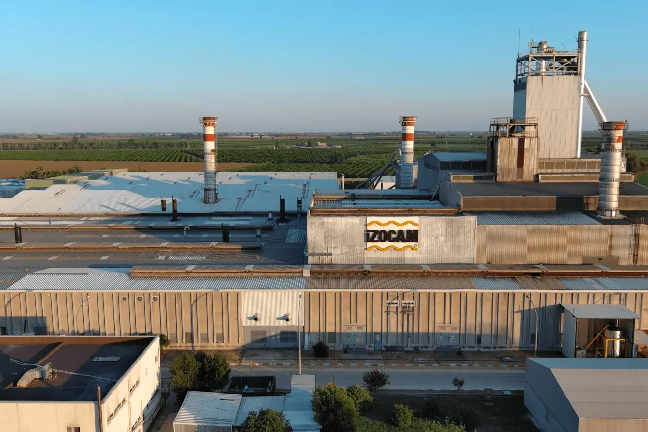 İzocam Tarsus Tesisinde Yapay Zeka Destekli İş Güvenliği Sistemi Devreye Girdi
