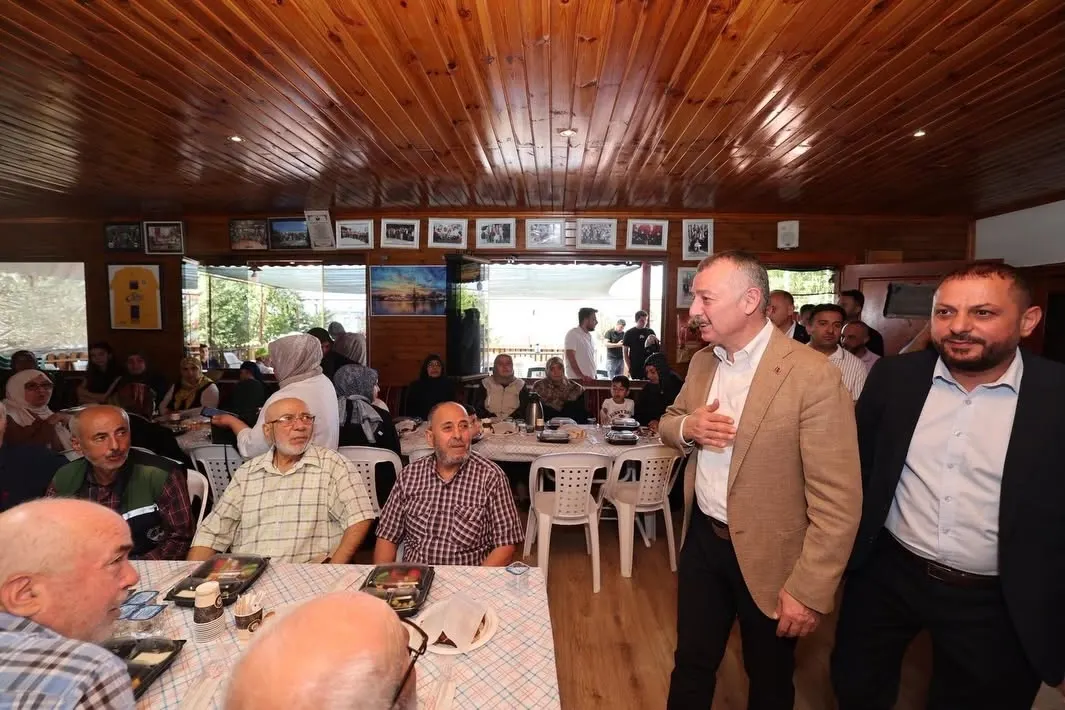 Başkan Büyükakın'dan Kocaeli Yörükleri Derneği'ne Ziyaret