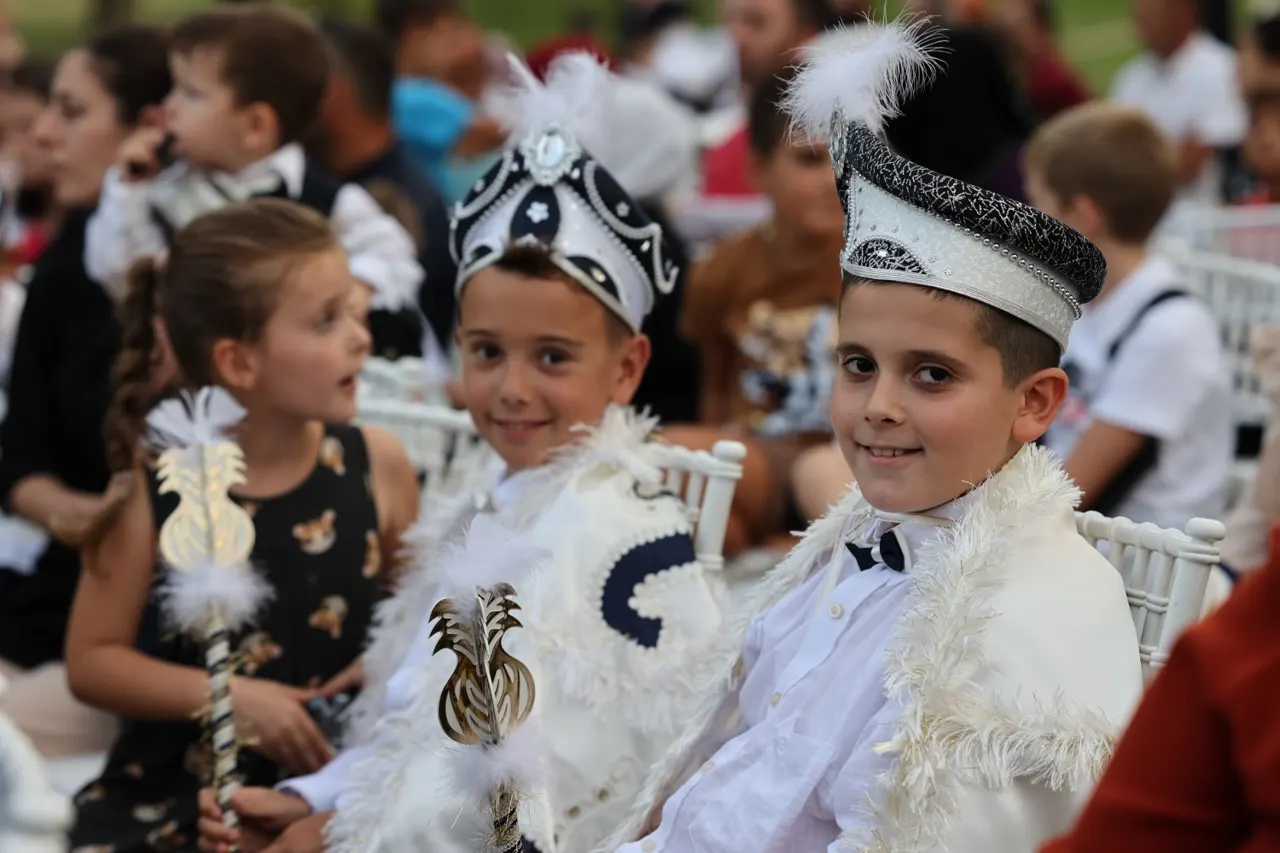 Bursa'da İhtiyaç Sahibi Çocuklar İçin Geleneksel Sünnet Şöleni Düzenleniyor