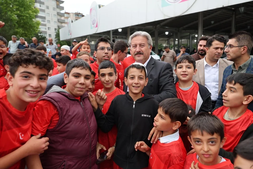 Melikgazi'de 8.500 Konut Dönüşümü Tamamlandı, Dev Ağaçlar Dikiliyor