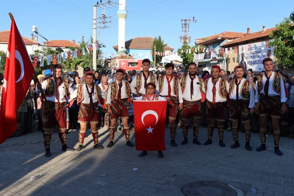 Manisa'da İlk Kez Düzenlenen Kültür Festivali Büyük İlgi Gördü