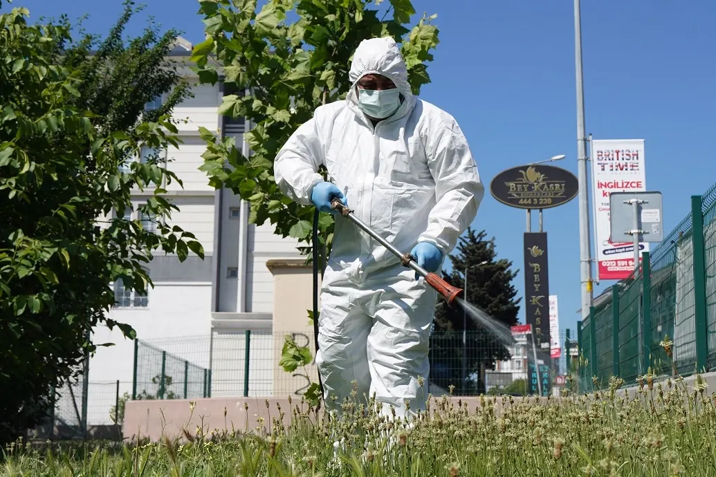 Beylikdüzü'nde Yaz Boyunca Haşerelere Karşı Kapsamlı İlaçlama