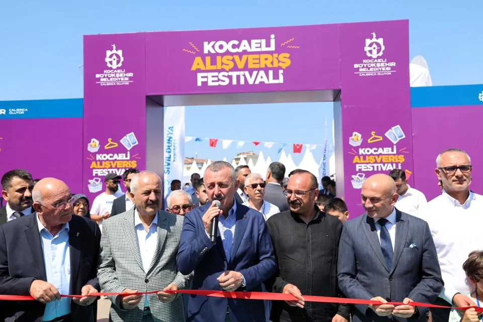 Gebze Alışveriş Festivali Coşkulu Başlangıçla Kapılarını Açtı