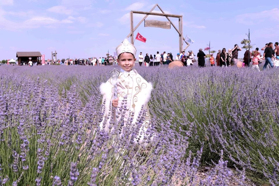 Karatay Lavanta Günleri Mor Sularla Doldu: Geleneksel Festival Coşkusu Yaşandı