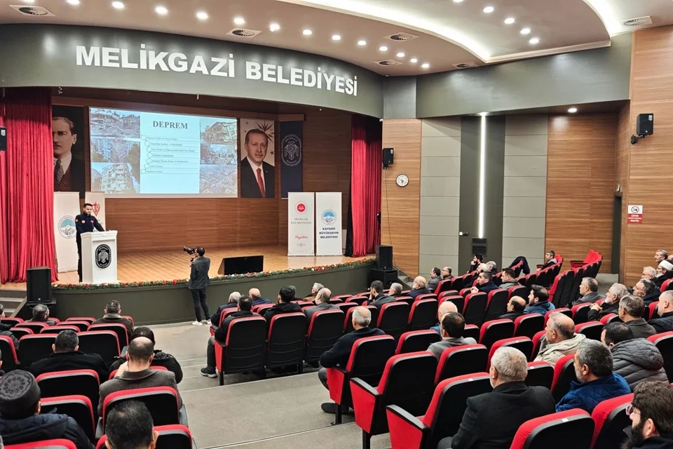 Kayseri'de Din Görevlilerine Afet Bilinci Kazandırılıyor