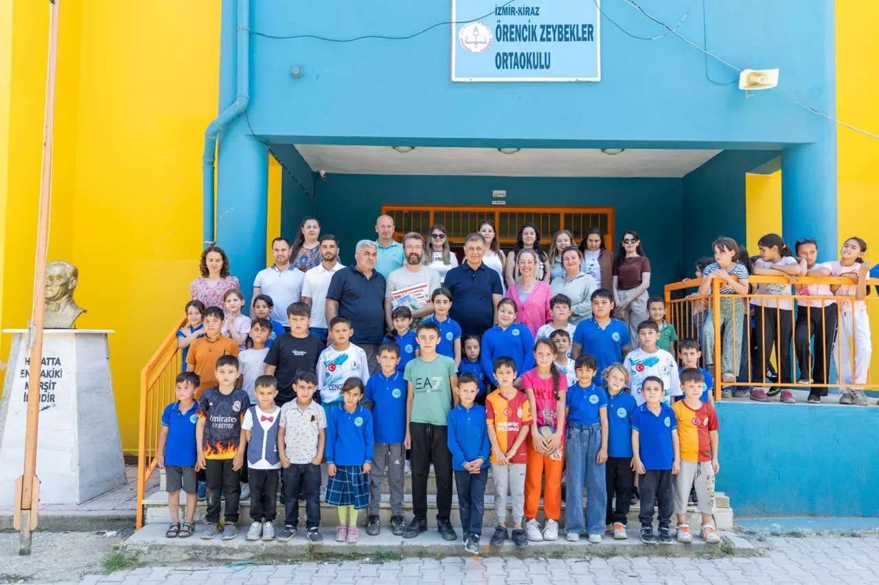 Başkan Tugay'dan Kirazlı Öğrencilere Gezi ve Şenlik Müjdesi