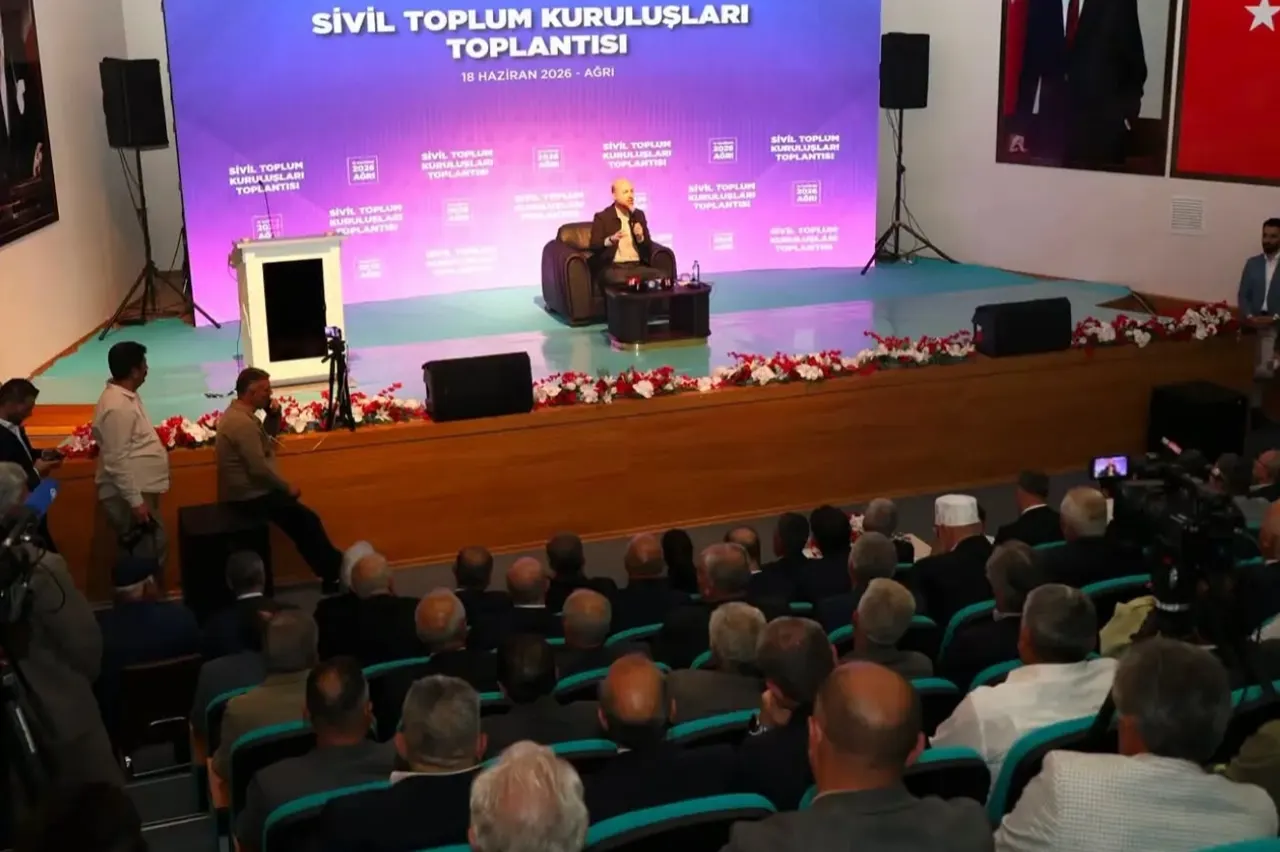 Vali Bozkurt, Necmettin Bilal Erdoğan'ın Katıldığı STK Toplantısında Bulundu