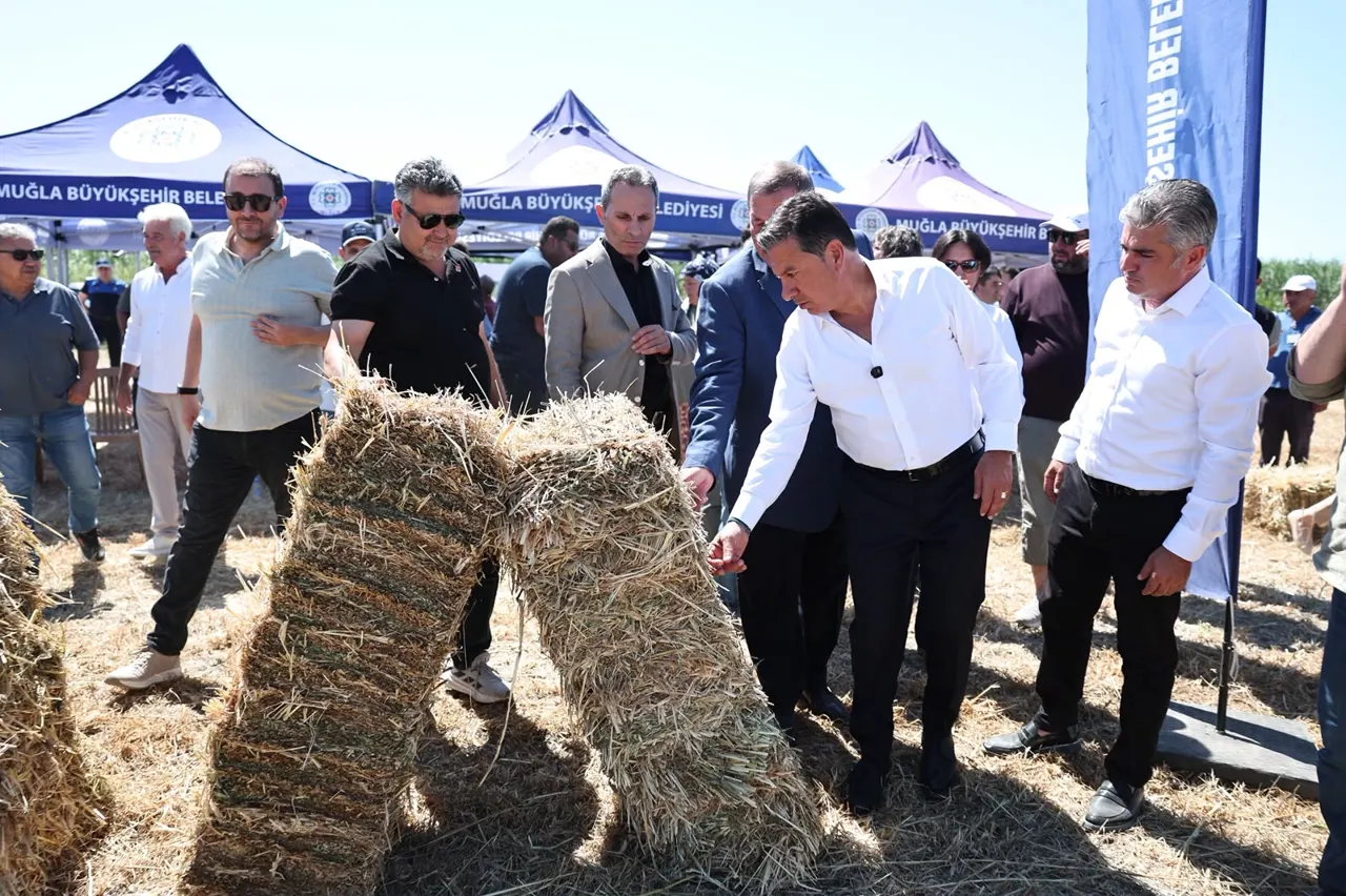 Muğla'da Hayvancılık ve Su Ürünleri Yetiştiricilerine Yem Desteği